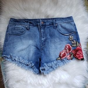 Mossimo denim shorts.